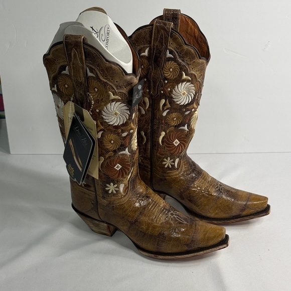 Dan Post Brown Embroidered Ankle Boots - Picture 1 of 6